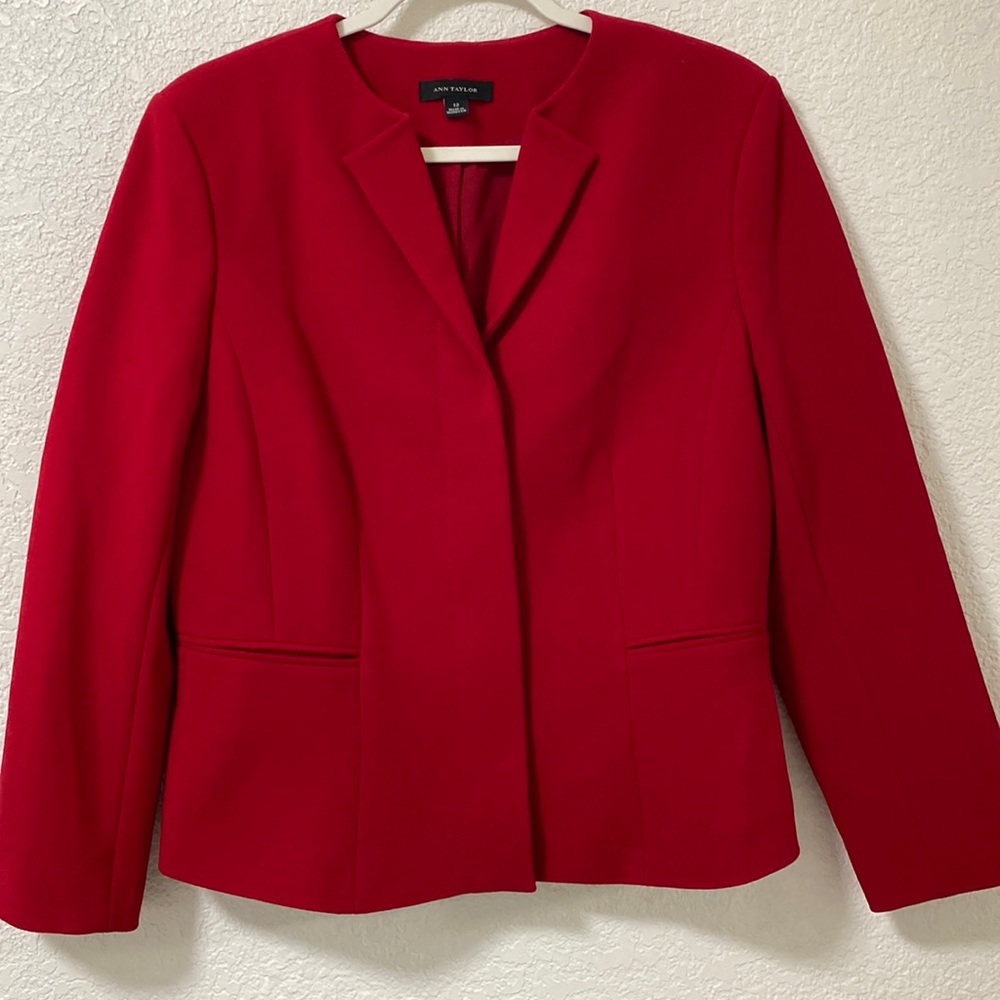 Ann Taylor Women's size 12 Button Front Blazer Red